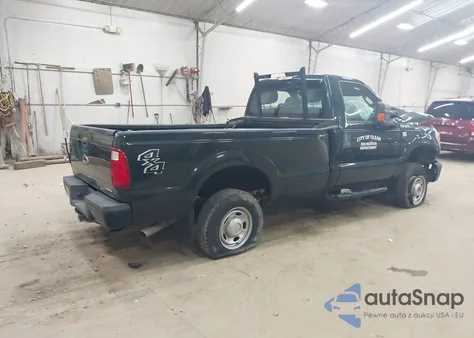 2015 Ford F-250 Xl z USA, uszkodzony, nr VIN 1FTBF2B64FEA23930